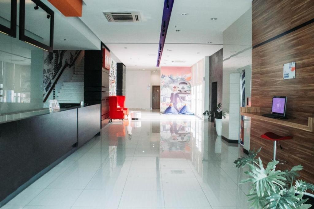 Fox Lite Hotel Metro Indah - Bandung Extérieur photo